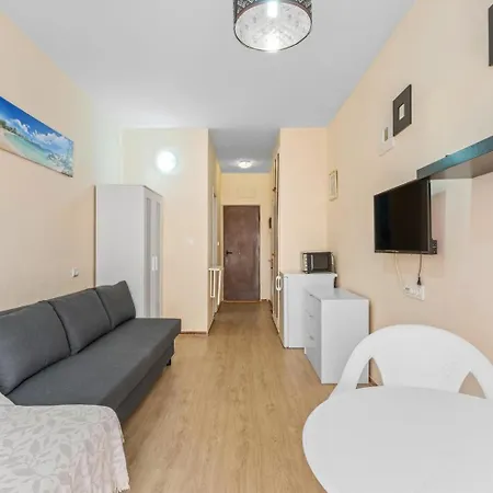 A 200m De La Playa Locos Apartment *